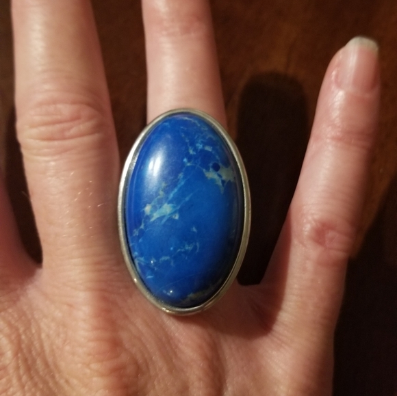 Large statement ring - Picture 2 of 5